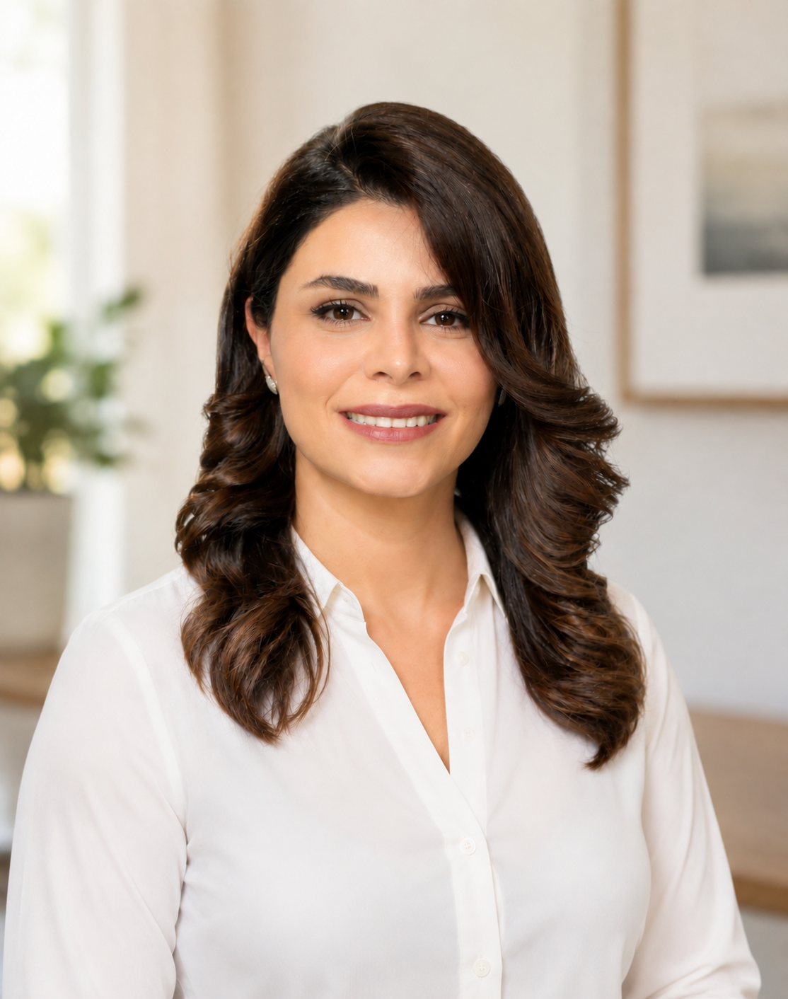 Dr. Elmira Amanollahi